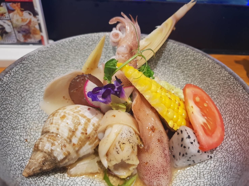 【台中.北屯區】鵝房宮一點利創始店。市場美食日本料理推薦。海鮮丼飯+無菜單料理1680+生魚片+生蠔