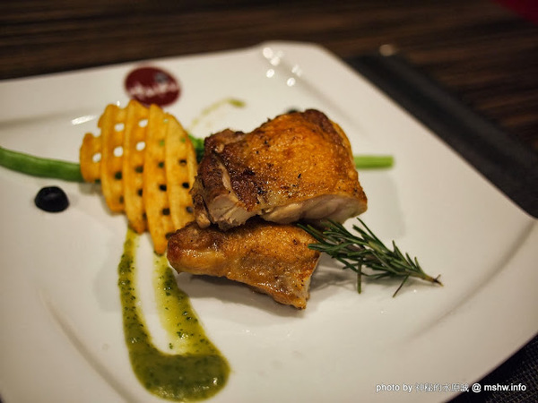 Huku幸福食尚創作料理:【食記】台中哪裡好吃-HuKu幸福時尚創作料理@西區BRT中正國小 : 下一站,Huku~讓人洋溢於幸福中的貓頭鷹主題餐廳! Huku幸福食尚創作料理:【食記】台中哪裡好吃-HuKu幸福時尚創作料理@西區BRT中正國小 : 下一站,Huku~讓人洋溢於幸福中的貓頭鷹主題餐廳!