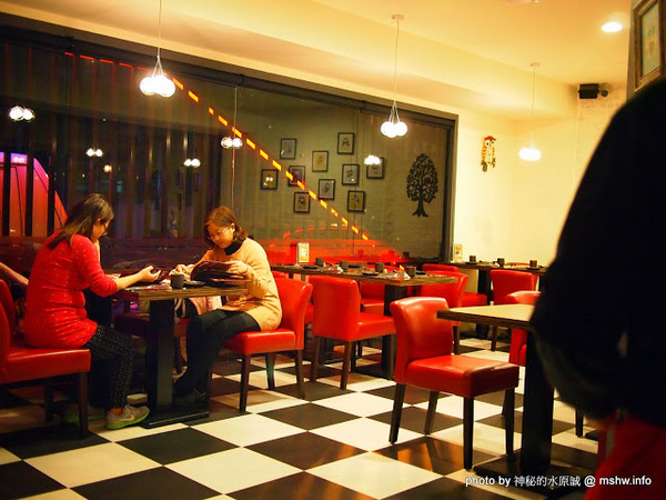 Huku幸福食尚創作料理:【食記】台中哪裡好吃-HuKu幸福時尚創作料理@西區BRT中正國小 : 下一站,Huku~讓人洋溢於幸福中的貓頭鷹主題餐廳! Huku幸福食尚創作料理:【食記】台中哪裡好吃-HuKu幸福時尚創作料理@西區BRT中正國小 : 下一站,Huku~讓人洋溢於幸福中的貓頭鷹主題餐廳!