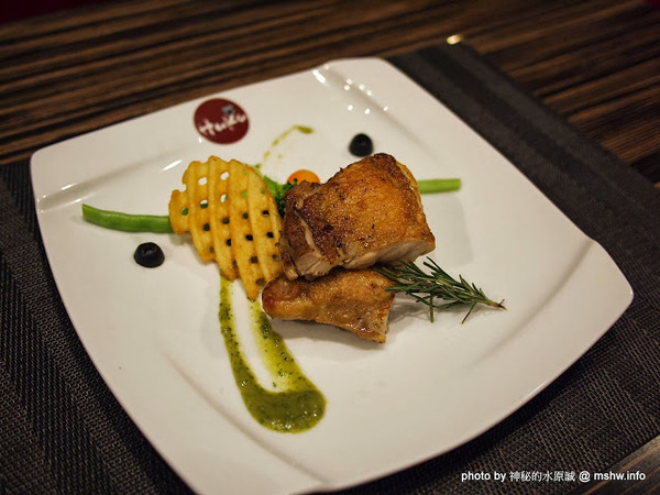 Huku幸福食尚創作料理:【食記】台中哪裡好吃-HuKu幸福時尚創作料理@西區BRT中正國小 : 下一站,Huku~讓人洋溢於幸福中的貓頭鷹主題餐廳! Huku幸福食尚創作料理:【食記】台中哪裡好吃-HuKu幸福時尚創作料理@西區BRT中正國小 : 下一站,Huku~讓人洋溢於幸福中的貓頭鷹主題餐廳!