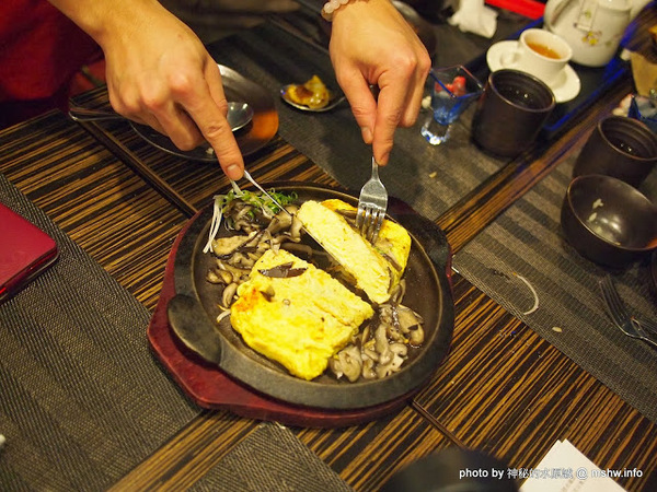 Huku幸福食尚創作料理:【食記】台中哪裡好吃-HuKu幸福時尚創作料理@西區BRT中正國小 : 下一站,Huku~讓人洋溢於幸福中的貓頭鷹主題餐廳! Huku幸福食尚創作料理:【食記】台中哪裡好吃-HuKu幸福時尚創作料理@西區BRT中正國小 : 下一站,Huku~讓人洋溢於幸福中的貓頭鷹主題餐廳!