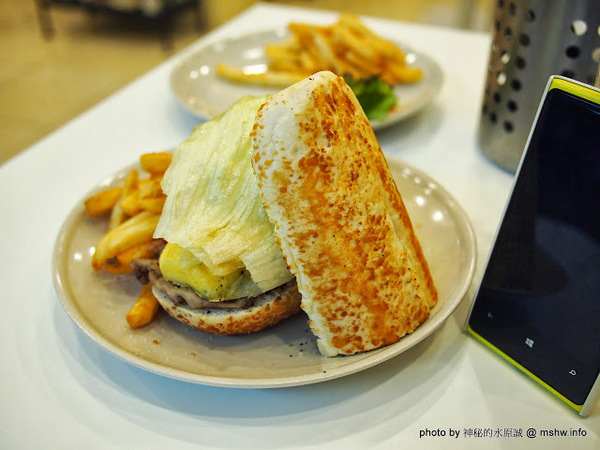 樂丘廚房：【食記】服務不打折的平價好食 @ 台中龍井-東海夜市-樂丘廚房-Leo Chiu