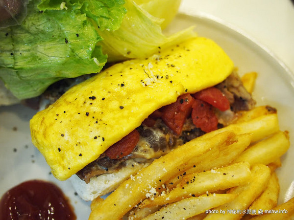 樂丘廚房：【食記】服務不打折的平價好食 @ 台中龍井-東海夜市-樂丘廚房-Leo Chiu