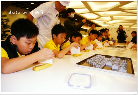 維格餅家：是誰住在深海的大鳳梨裡~「維格餅家」