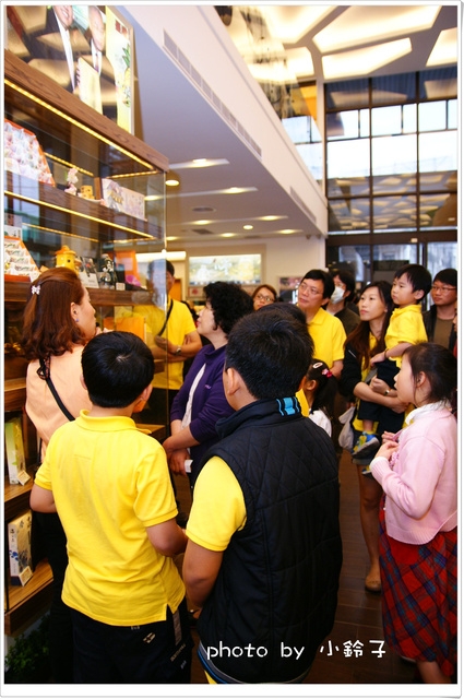 維格餅家：是誰住在深海的大鳳梨裡~「維格餅家」