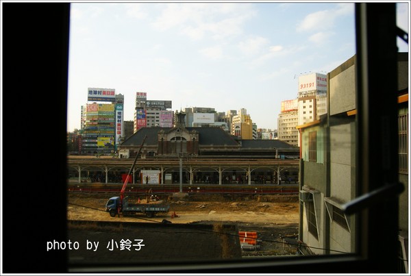 米卡沙旅店：台中「米卡沙旅店」彩色方塊旅店