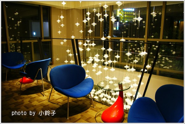 米卡沙旅店：台中「米卡沙旅店」彩色方塊旅店