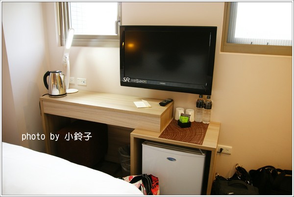 米卡沙旅店：台中「米卡沙旅店」彩色方塊旅店