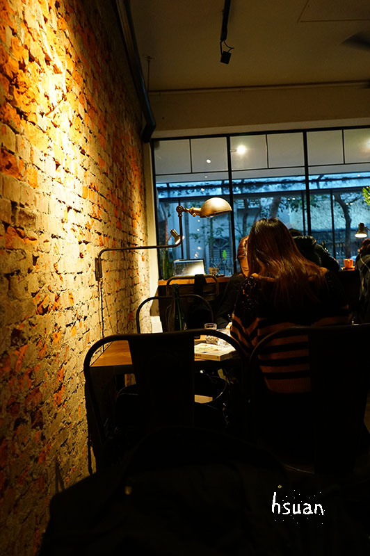 台北松山。民生工寓