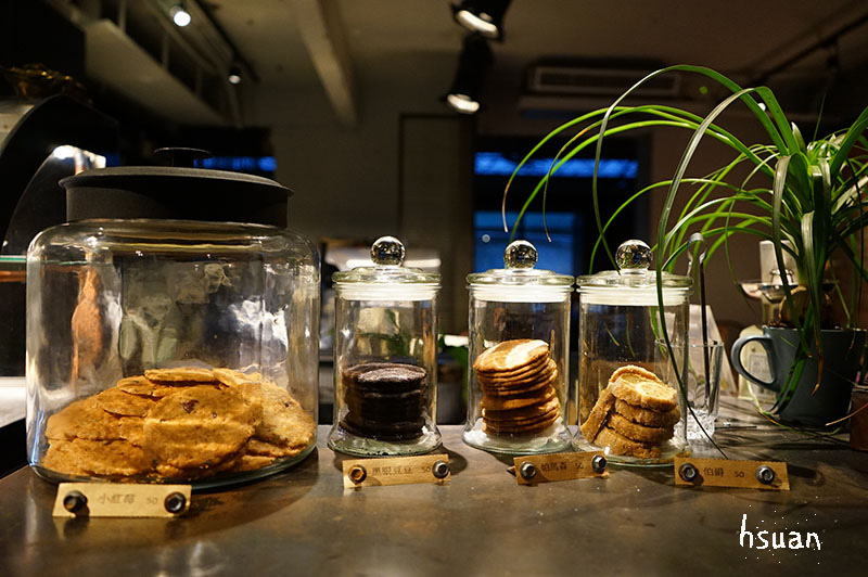 台北松山。民生工寓