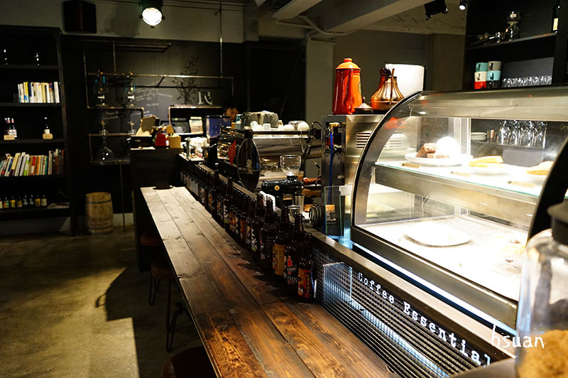 台北松山。民生工寓