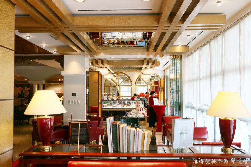 花博公園下午茶「歐華酒店-歐麗蛋糕坊」夏季限定芒果甜點、巨無霸炸雞漢堡、菜單價位(捷運圓山站)