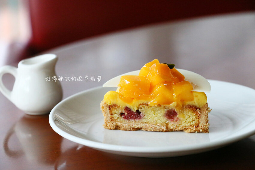 花博公園下午茶「歐華酒店-歐麗蛋糕坊」夏季限定芒果甜點、巨無霸炸雞漢堡、菜單價位(捷運圓山站)