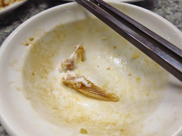 【台北美食】阿財虱目魚-還沒有開店就大排長龍的宵夜美食