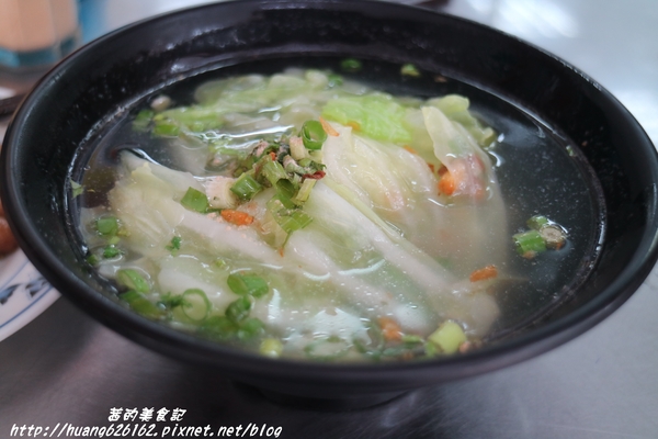 頂味執餃：【新北三重區】三重巷弄美食『頂味執餃』捷運菜寮站