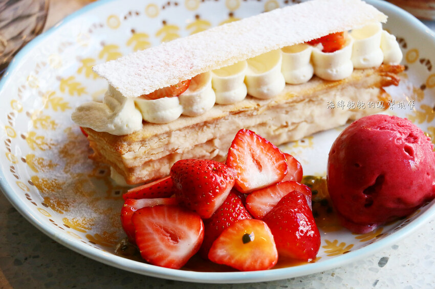 台北最強草莓千層派「SEASON 敦南旗艦店」東區法式甜點、下午茶推薦、菜單價位(捷運信義安和站)