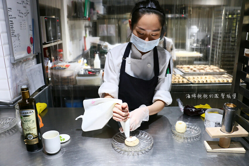 台北最強草莓千層派「SEASON 敦南旗艦店」東區法式甜點、下午茶推薦、菜單價位(捷運信義安和站)