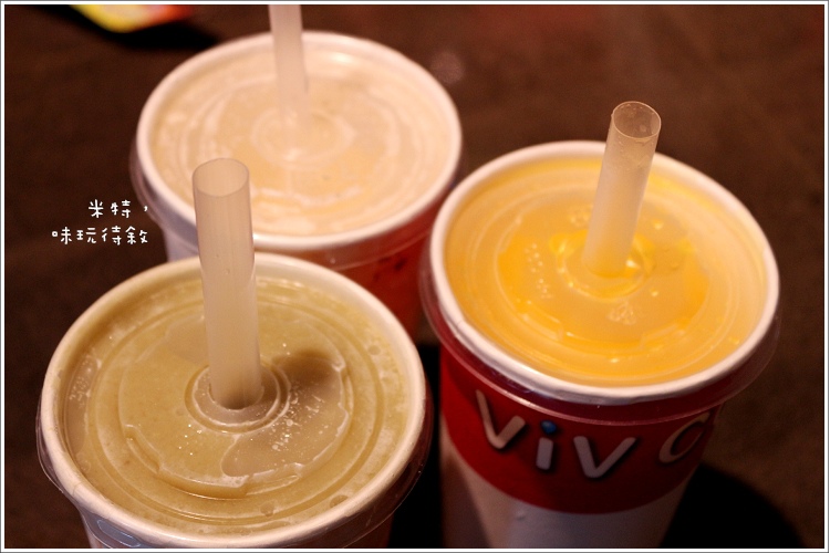 米特,味玩待敘|部落格 © MEAT76|2013-09-15-7 【台北中山大直|美食街】VIV CUP|可麗餅×芋包芋|大食代食神大選|捷運劍南路站|穿梭時空的復古懷舊與美食間的五感邂逅033.jpg 米特,味玩待敘|部落格 © MEAT76|2013-09-15-7 【台北中山大直|美食街】VIV CUP|可麗餅×芋包芋|大食代食神大選|捷運劍南路站|穿梭時空的復古懷舊與美食間的五感邂逅033.jpg