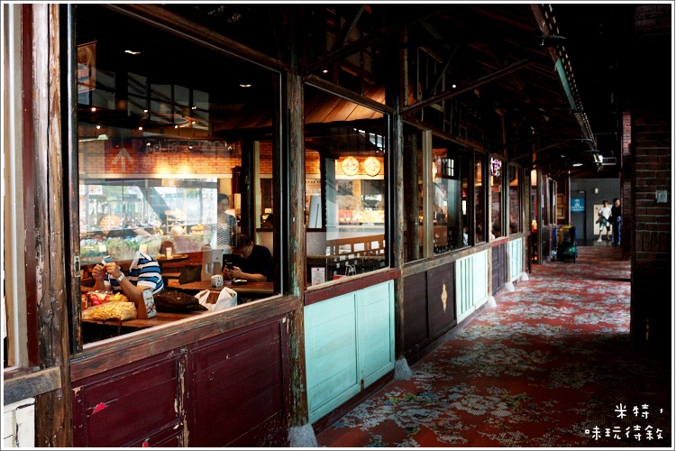 米特,味玩待敘|部落格 © MEAT76|2013-09-15-7 【台北中山大直|美食街】VIV CUP|可麗餅×芋包芋|大食代食神大選|捷運劍南路站|穿梭時空的復古懷舊與美食間的五感邂逅004.jpg 米特,味玩待敘|部落格 © MEAT76|2013-09-15-7 【台北中山大直|美食街】VIV CUP|可麗餅×芋包芋|大食代食神大選|捷運劍南路站|穿梭時空的復古懷舊與美食間的五感邂逅004.jpg