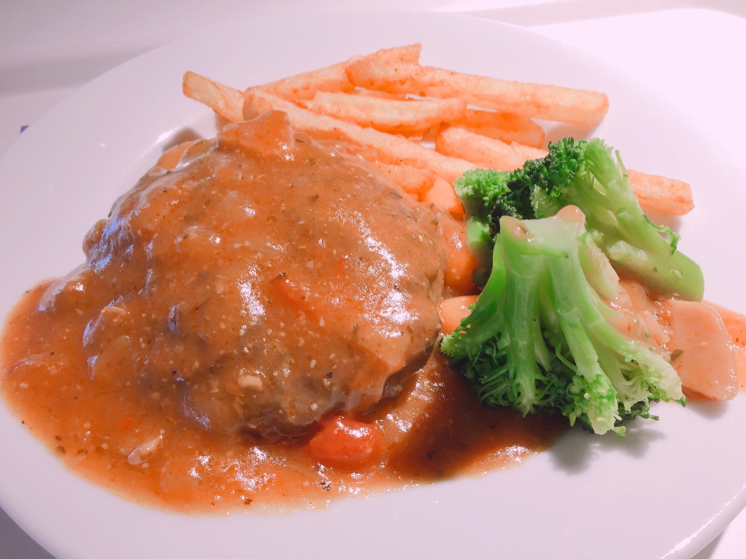 【台中】南屯區IKEA旗艦店 有吃有逛CP值超高 早午晚都有超值套餐 早來早吃到 晚來吃不到