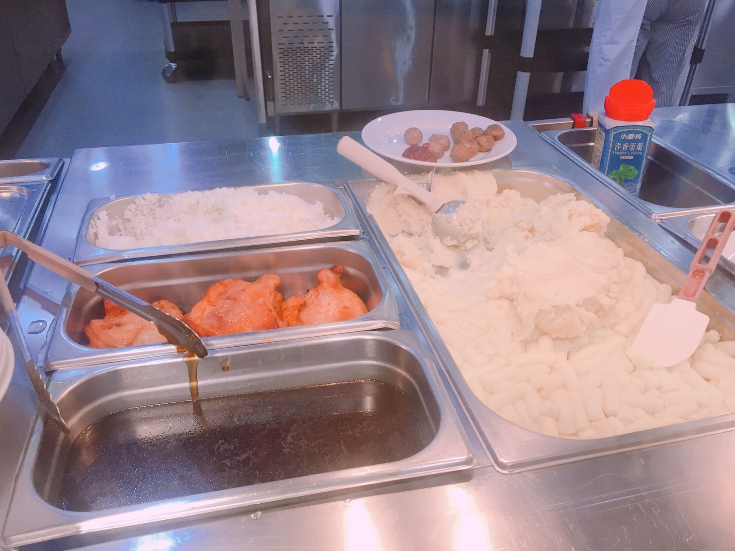 【台中】南屯區IKEA旗艦店 有吃有逛CP值超高 早午晚都有超值套餐 早來早吃到 晚來吃不到