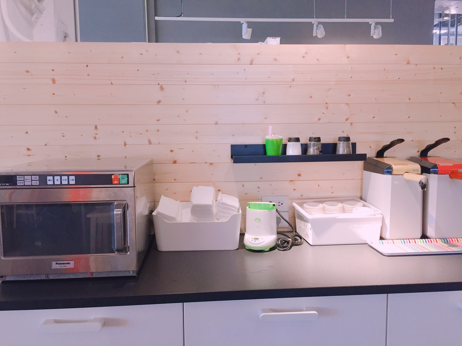 【台中】南屯區IKEA旗艦店 有吃有逛CP值超高 早午晚都有超值套餐 早來早吃到 晚來吃不到