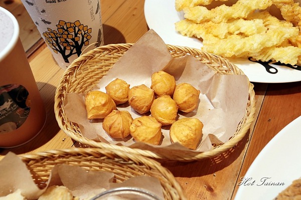 鯊魚咬土司(學士店):【台中美食】鯊魚咬吐司學士店炸雞開賣啦,大口咬神厚切炸雞三明治超好吃,搭配招牌木瓜牛奶最對味~ 鯊魚咬土司(學士店):【台中美食】鯊魚咬吐司學士店炸雞開賣啦,大口咬神厚切炸雞三明治超好吃,搭配招牌木瓜牛奶最對味~