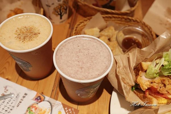 鯊魚咬土司(學士店):【台中美食】鯊魚咬吐司學士店炸雞開賣啦,大口咬神厚切炸雞三明治超好吃,搭配招牌木瓜牛奶最對味~ 鯊魚咬土司(學士店):【台中美食】鯊魚咬吐司學士店炸雞開賣啦,大口咬神厚切炸雞三明治超好吃,搭配招牌木瓜牛奶最對味~