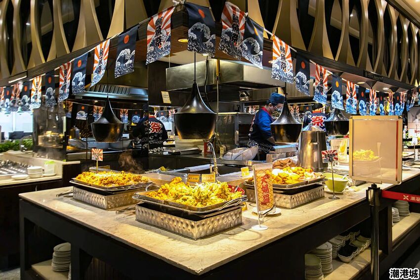 上百道海鮮料理吃到飽,潮港城太陽百匯,鮪魚祭鮪魚鮭魚秀好吸睛!