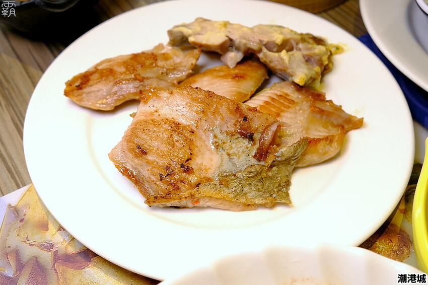 上百道海鮮料理吃到飽,潮港城太陽百匯,鮪魚祭鮪魚鮭魚秀好吸睛!