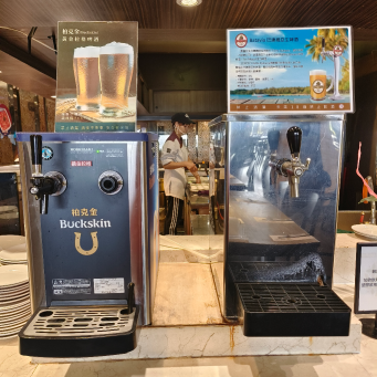 台中海鮮吃到飽推薦！潮港城太陽百匯釜山海鮮季韓式煎五花肉、炸蝦、牛肉湯讓你吃到飽。