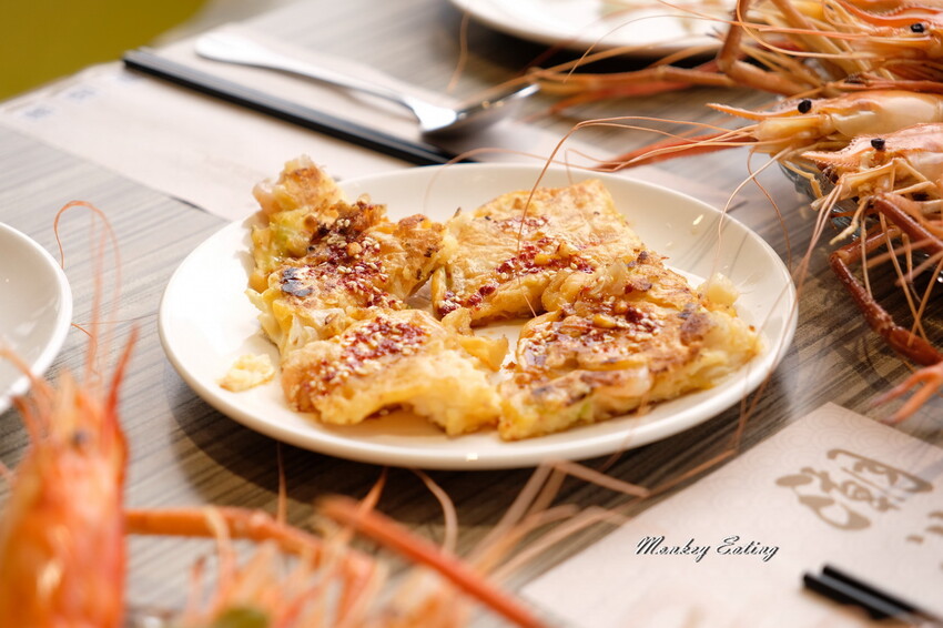 台中潮港城太陽百匯│台中吃到飽始祖！免千元高CP值buffet，破百道料理、超狂海鮮直送任你吃。台中聚餐推薦。四人同行送巨無霸檸檬泰國蝦 - 貪吃猴的幻想