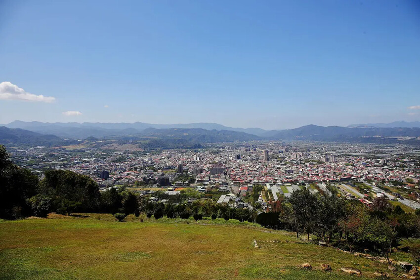 南投埔里超推薦景觀餐廳!虎嘯山嵐-厲害玻璃屋咖啡廳,山景第一 南投埔里超推薦景觀餐廳!虎嘯山嵐-厲害玻璃屋咖啡廳,山景第一