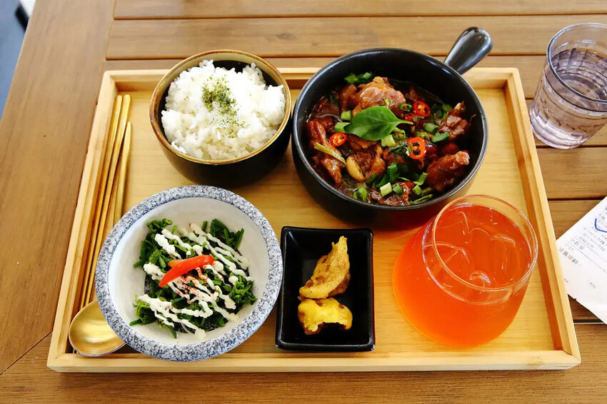 南投埔里超推薦景觀餐廳!虎嘯山嵐-厲害玻璃屋咖啡廳,山景第一 南投埔里超推薦景觀餐廳!虎嘯山嵐-厲害玻璃屋咖啡廳,山景第一