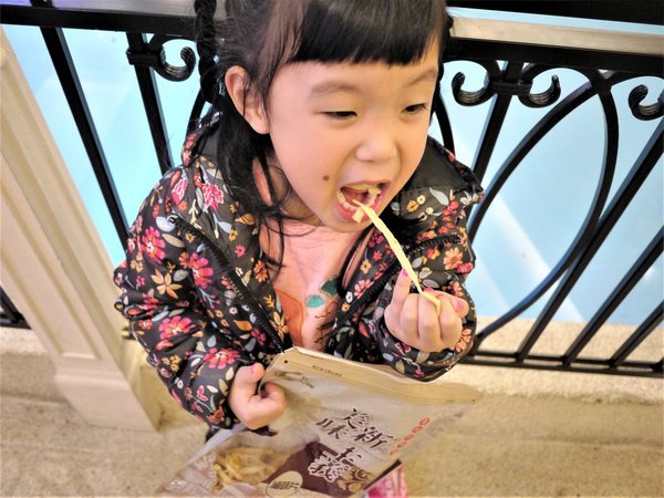 得倫食品:【團購零食】得倫食品 一片珍情 - 日式燒海苔、滷味片、魷魚片 / 宅在家必吃零食