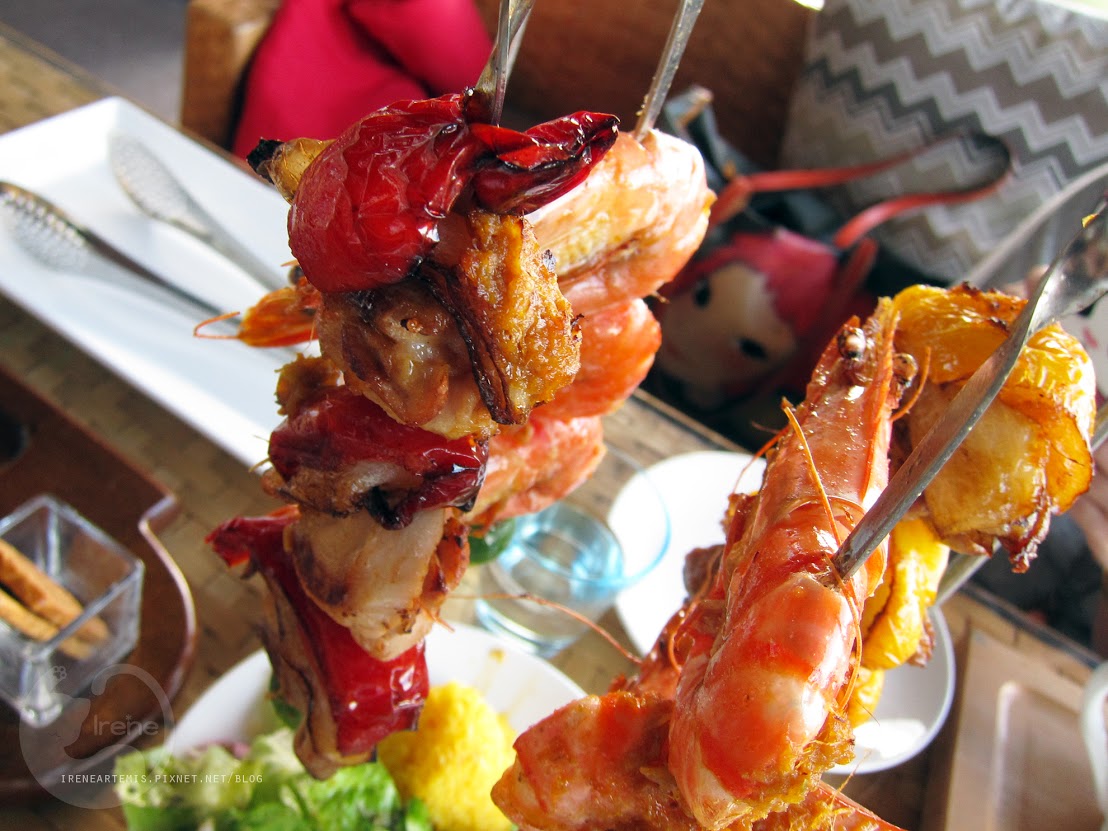 台北八里 | 水灣Bali景觀餐廳 ．人氣約會餐廳 / 來和峇里島約會吧 / 夜景餐廳 / 南洋料理