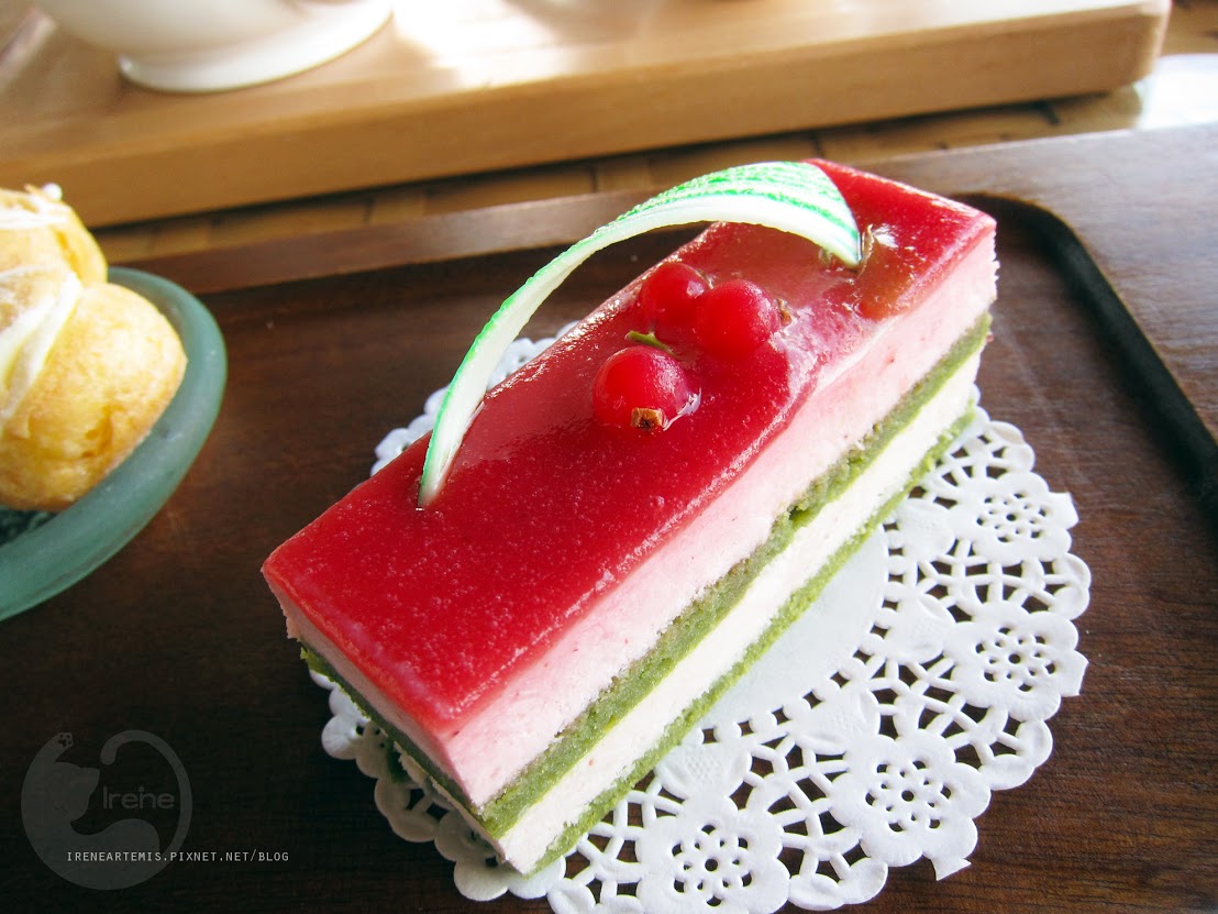 台北八里 | 水灣Bali景觀餐廳 ．人氣約會餐廳 / 來和峇里島約會吧 / 夜景餐廳 / 南洋料理