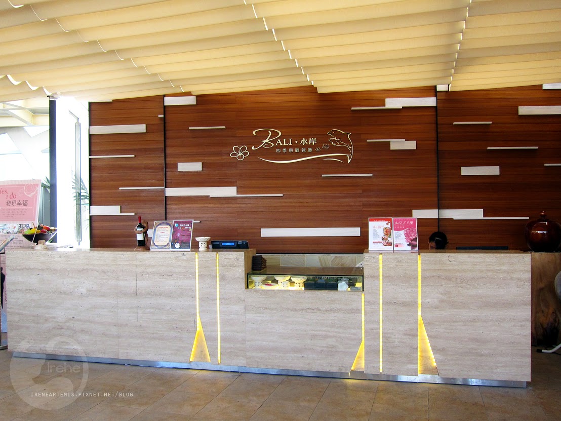 台北八里 | 水灣Bali景觀餐廳 ．人氣約會餐廳 / 來和峇里島約會吧 / 夜景餐廳 / 南洋料理