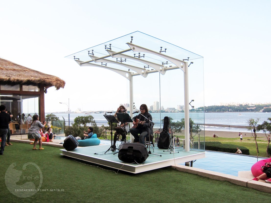 台北八里 | 水灣Bali景觀餐廳 ．人氣約會餐廳 / 來和峇里島約會吧 / 夜景餐廳 / 南洋料理