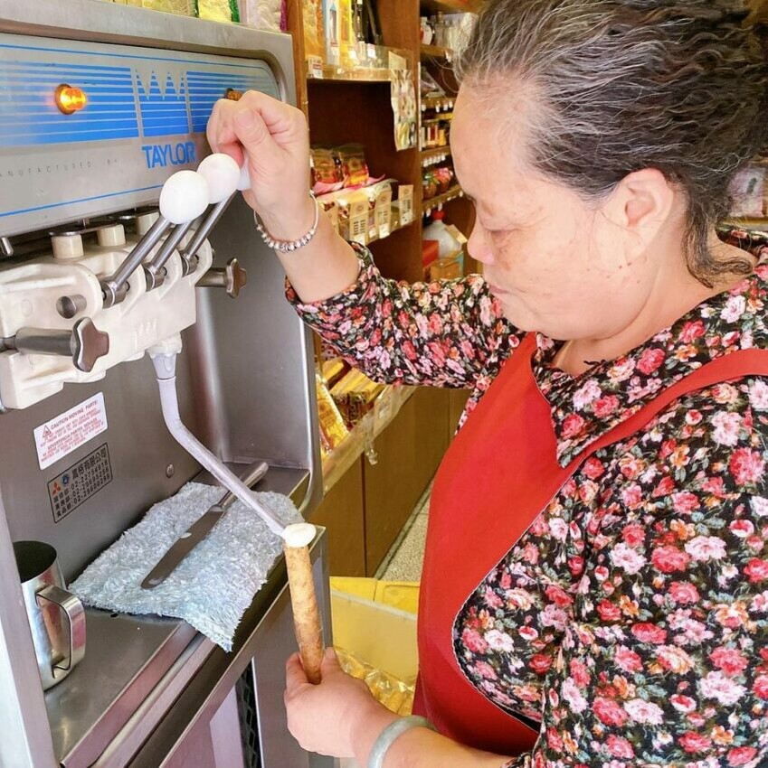 金門縣金城鎮【2024金門美食】推薦必吃金門18個美食、在地人都推薦的名產小吃、伴手禮必買攻略《早午餐、海鮮、美食餐廳