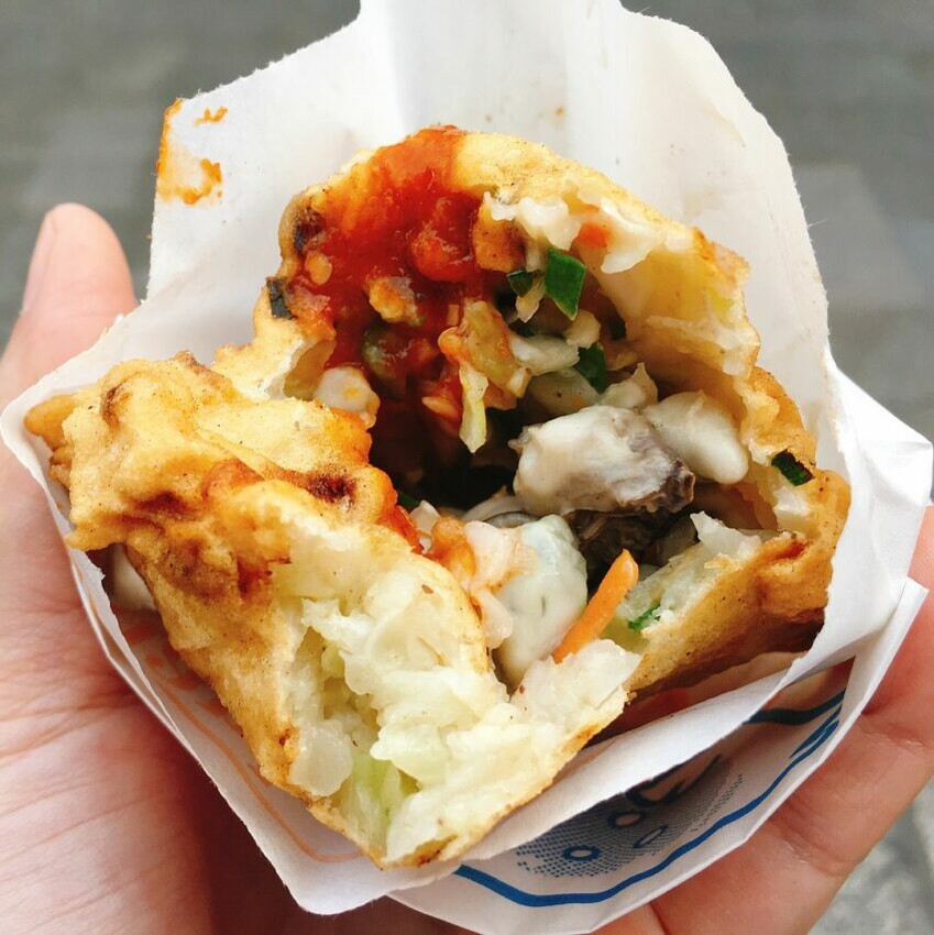 金門縣金城鎮【2024金門美食】推薦必吃金門18個美食、在地人都推薦的名產小吃、伴手禮必買攻略《早午餐、海鮮、美食餐廳