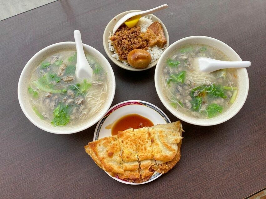 金門縣金城鎮【2024金門美食】推薦必吃金門18個美食、在地人都推薦的名產小吃、伴手禮必買攻略《早午餐、海鮮、美食餐廳