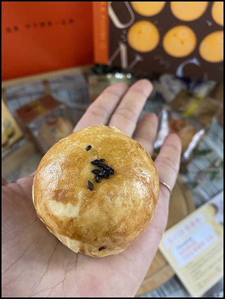 2025蛋黃酥分享【法布甜評價】中秋質感禮盒推薦|每年中秋都 2025蛋黃酥分享【法布甜評價】中秋質感禮盒推薦|每年中秋都