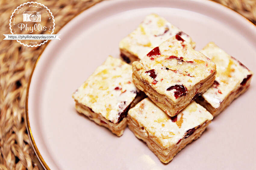 『法布甜』馬卡龍鳳梨酥|米其林指定伴手禮|台中人氣甜點推薦|超夯2024新年禮盒首選! - 相片中的菲莉絲