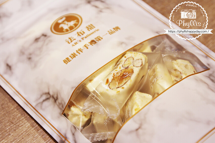 『法布甜』馬卡龍鳳梨酥|米其林指定伴手禮|台中人氣甜點推薦|超夯2024新年禮盒首選! - 相片中的菲莉絲