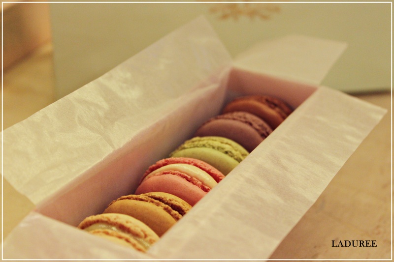 *少女熟女通殺馬卡龍-LADUREE