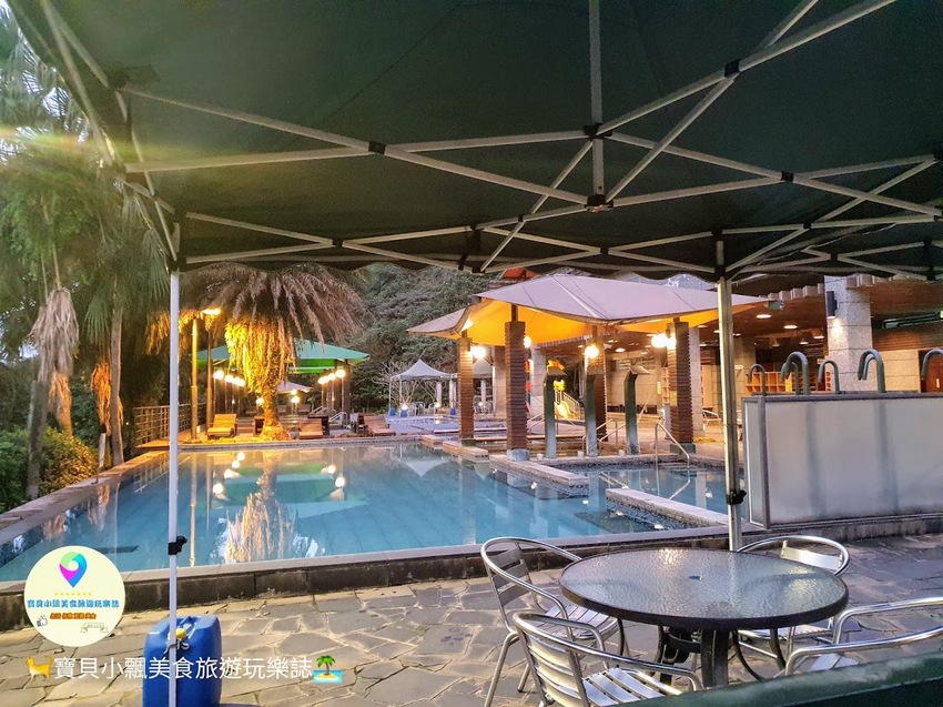 [遊]新北金山唯一碳酸氫鈉泉 泡湯賞山林美景 視野極佳的絕佳享受~ 八煙溫泉會館