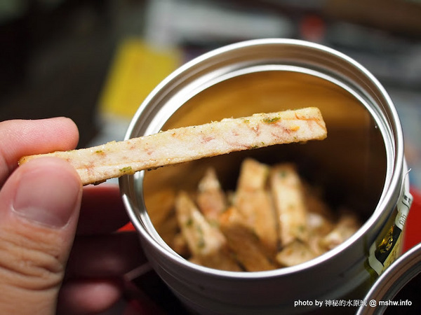 阿聰師芋頭酥糕餅(台中秋紅谷館)：【食記】台中西屯-阿聰師芋頭酥糕餅/台中秋紅谷館 : 微甜不膩的細緻口感,有八卦味道的大甲龍捲風!？