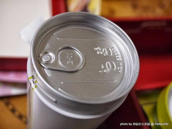 阿聰師芋頭酥糕餅(台中秋紅谷館)：【食記】台中西屯-阿聰師芋頭酥糕餅/台中秋紅谷館 : 微甜不膩的細緻口感,有八卦味道的大甲龍捲風!？