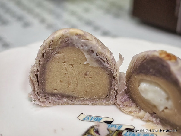 阿聰師芋頭酥糕餅(台中秋紅谷館)：【食記】台中西屯-阿聰師芋頭酥糕餅/台中秋紅谷館 : 微甜不膩的細緻口感,有八卦味道的大甲龍捲風!？